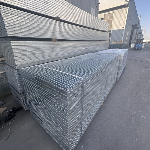 鋼格柵板如何延長使用壽命？維護技巧分享