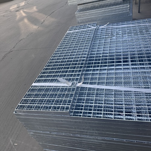 鋼格板如何搭配支撐結構穩定性翻倍